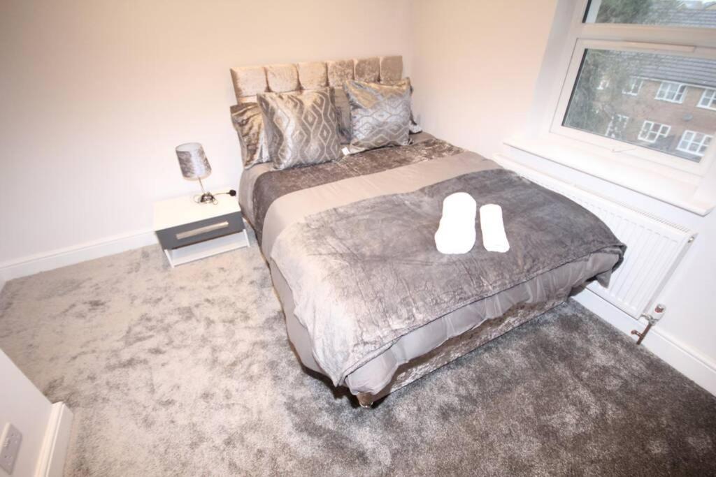 Great West Road Apartments Flat D London Luaran gambar