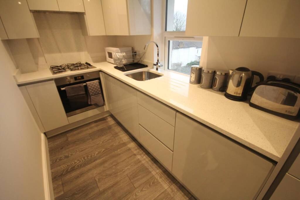 Great West Road Apartments Flat D London Luaran gambar