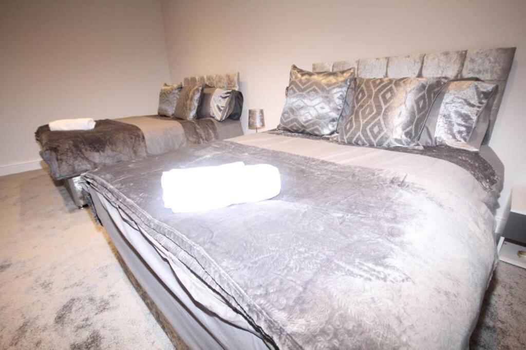 Great West Road Apartments Flat D London Luaran gambar