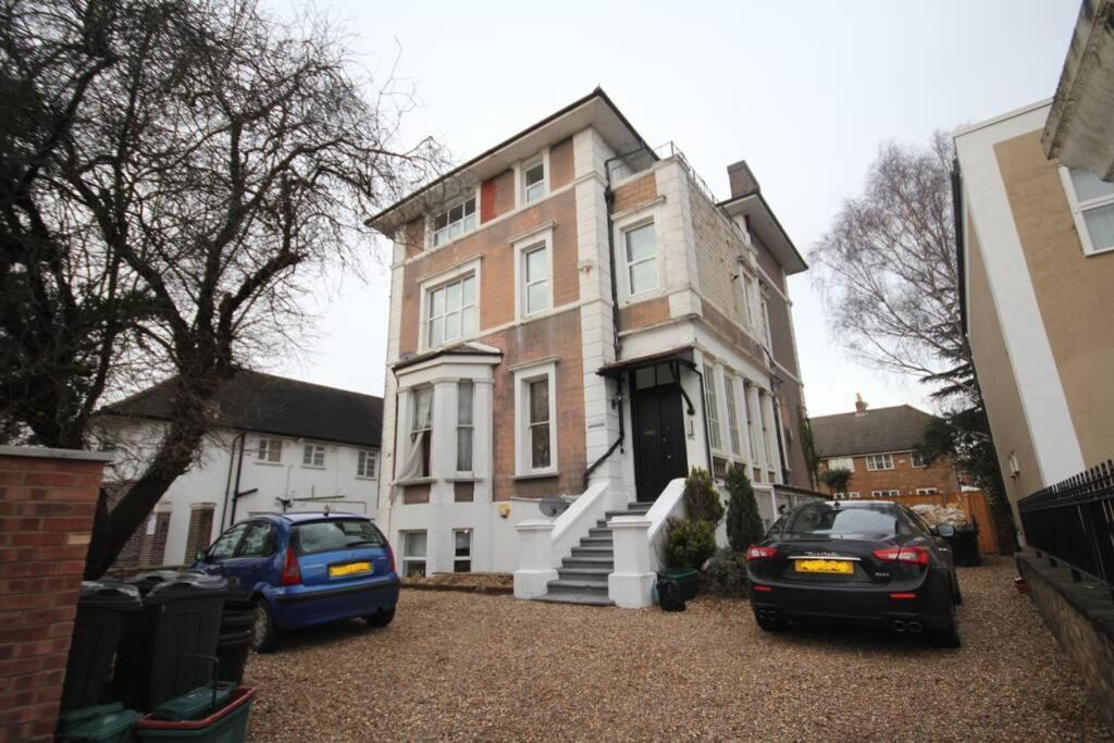 Great West Road Apartments Flat D London Luaran gambar