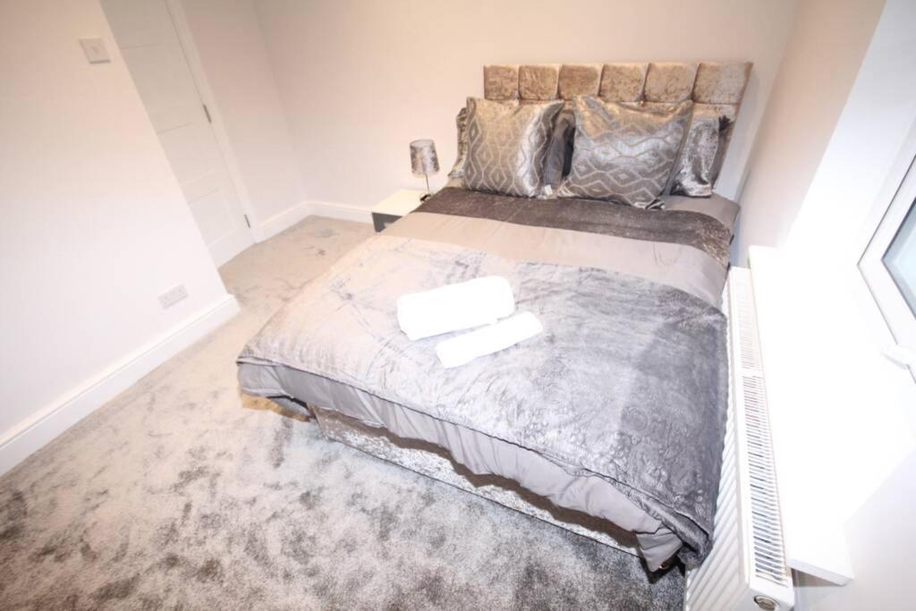 Great West Road Apartments Flat D London Luaran gambar