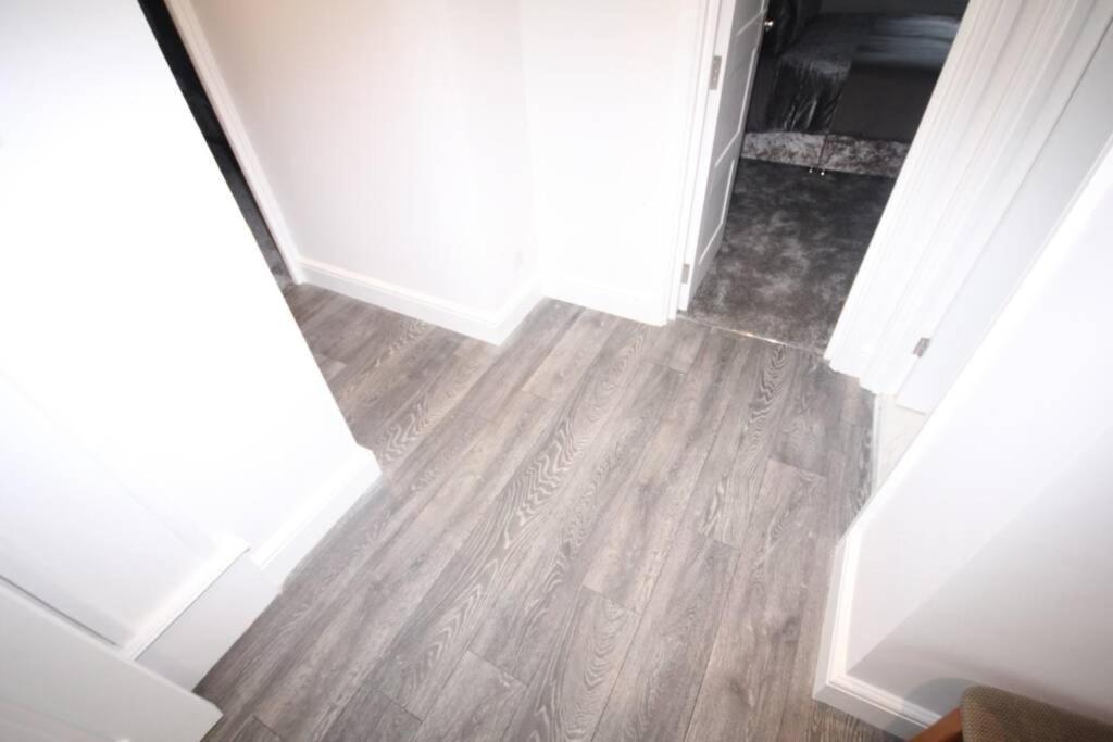 Great West Road Apartments Flat D London Luaran gambar