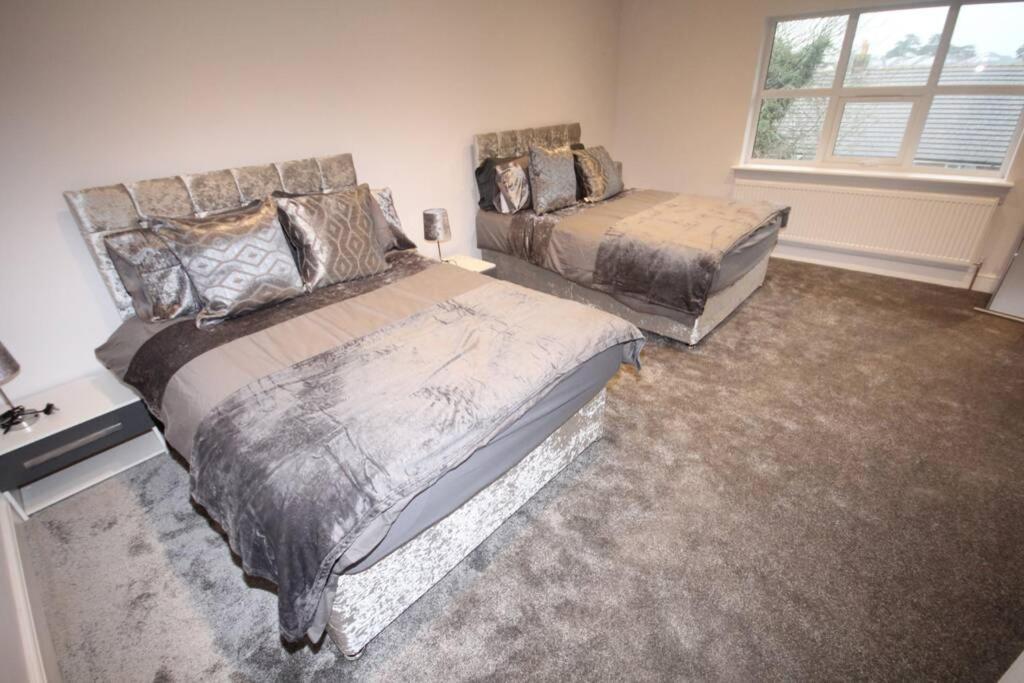 Great West Road Apartments Flat D London Luaran gambar
